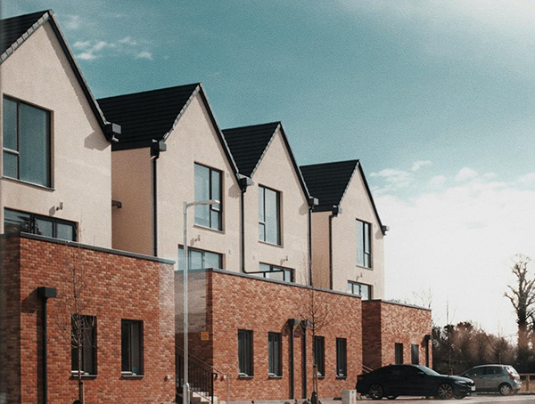 Modern terraced houses - Photo by  Sedat Taşkan from Pexels